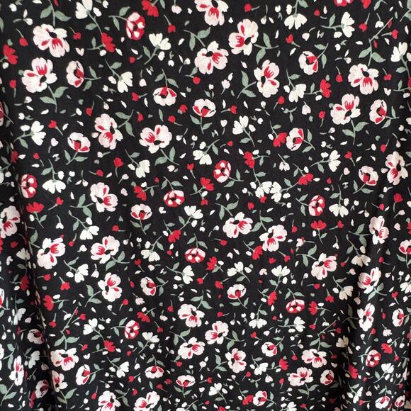 J.Jill Floral Top Blouse Black Red White Round Neck Side Slit 3/4 Sleeve Sz L - Picture 2 of 8